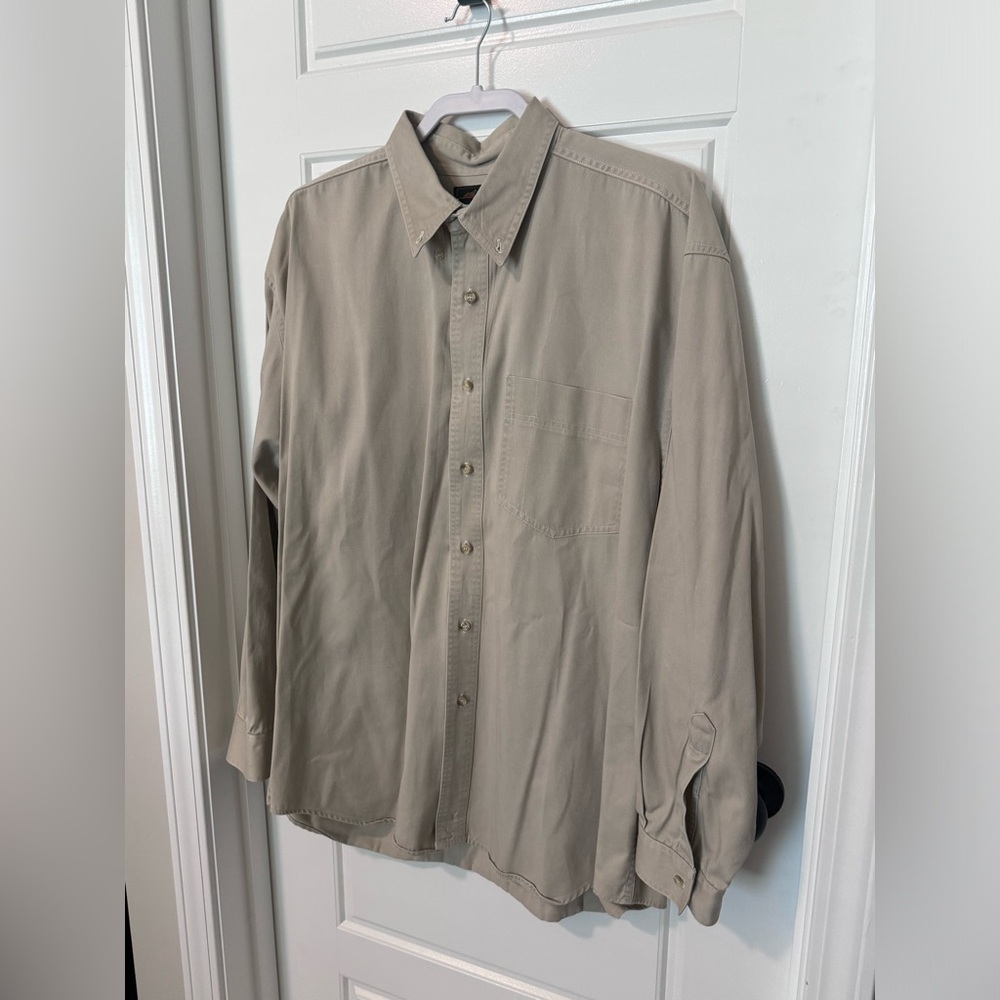 Eddie Bauer Authentic Outdoor Outfitter Men Size XL Beige Long Sleeve Shirt